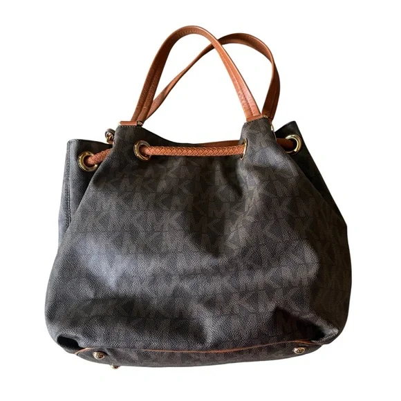 Michael Kors Jet Set Large Gathered Tote - Picture 4 of 11